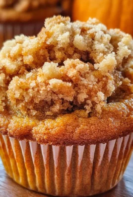 Amazing Spiced Pumpkin Streusel Muffins: 280-Calorie Delight